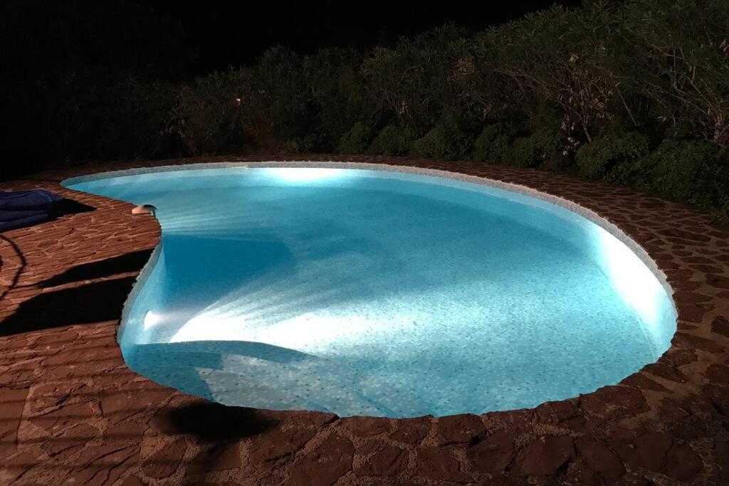 La Bergerie, With Private Pool And Garden Villa ลูเดฟ ภายนอก รูปภาพ